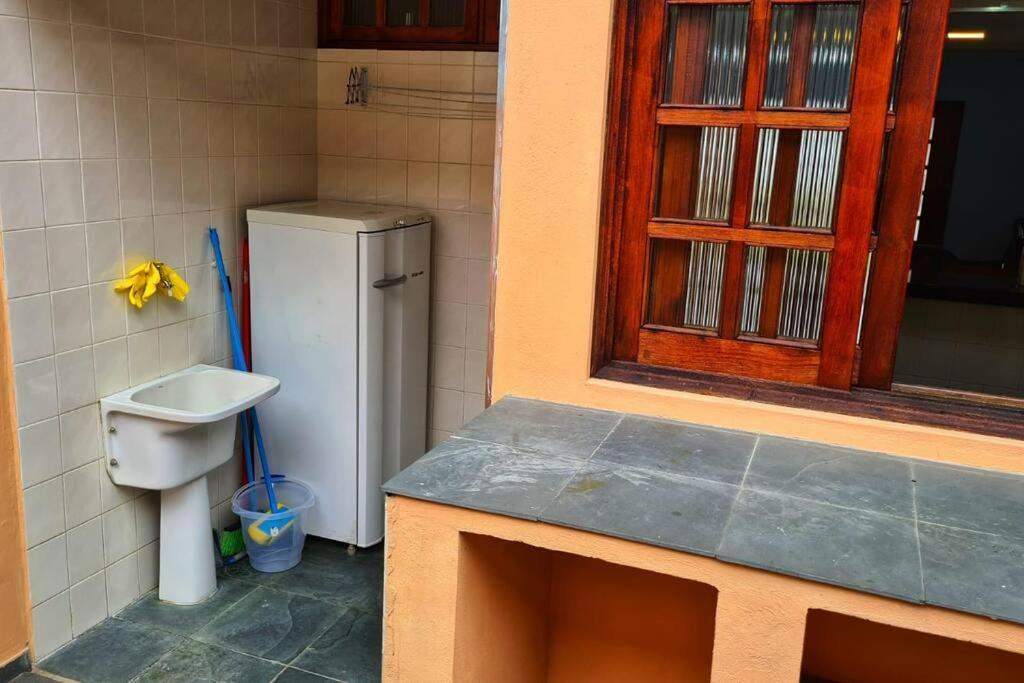 100Mts Da Praia Com Churrasqueira, Piscina E Wi-Fi كاراغواتاتوبا المظهر الخارجي الصورة