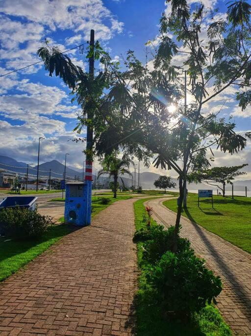100Mts Da Praia Com Churrasqueira, Piscina E Wi-Fi كاراغواتاتوبا المظهر الخارجي الصورة